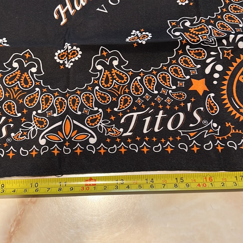 New Tito’s Bandanna and  black sunglasses
